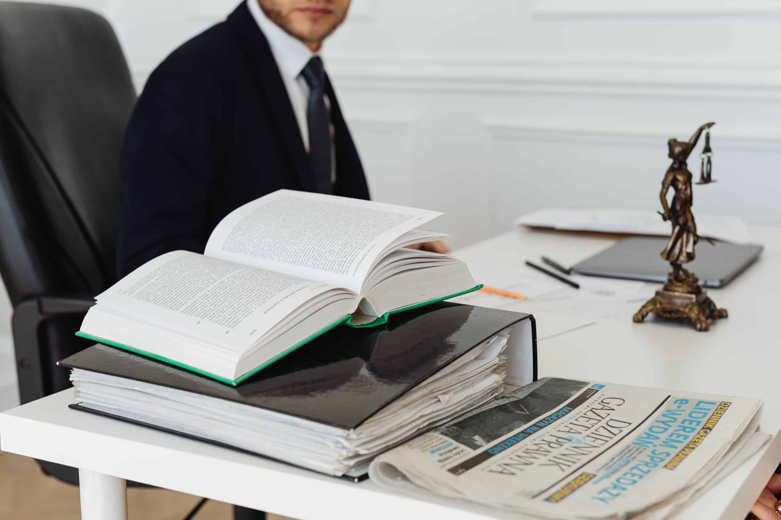 Civil Litigation Lawyer